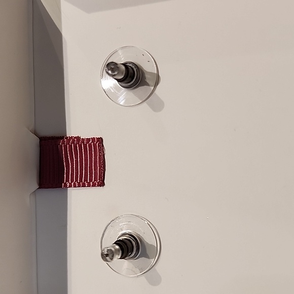 Pink Linen - Faceted Black Glass Stone Mini Chandelier Earrings - Picture 4 of 4